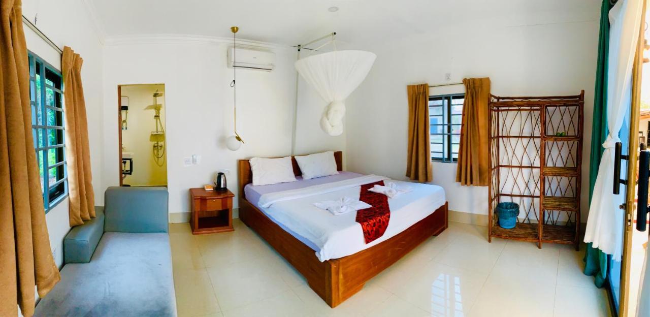 Homestay Resort Koh Rong Sanloem Сиханоуквил Екстериор снимка